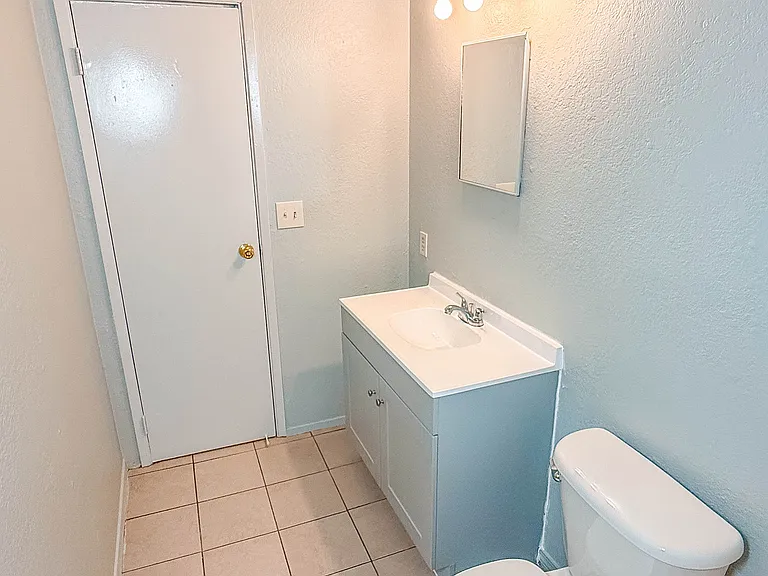 200 Haven Dr #B — Photo 9