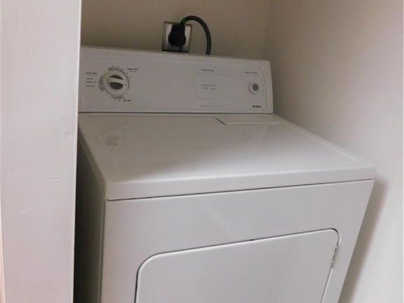 4th image of 108 Bristol Cmn