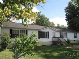 4732 Sycamore Rd, Newport, MI 48166