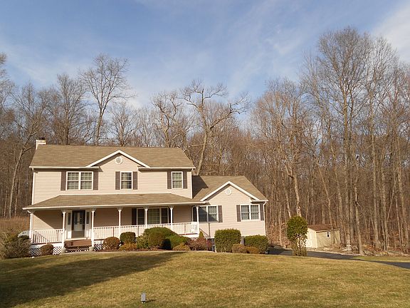 3rd image of 38 Glenna Dr