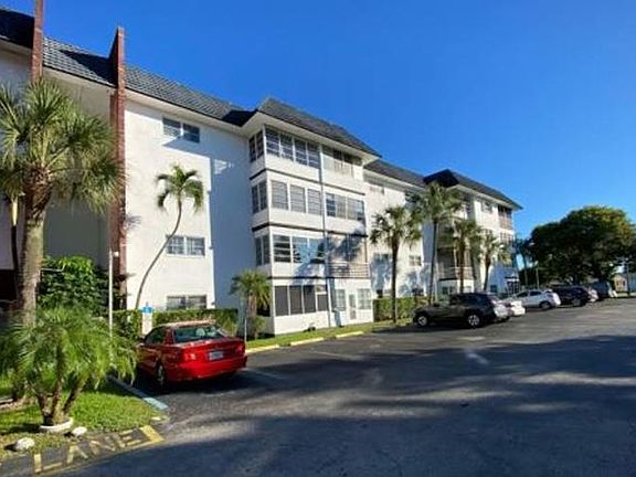 2nd image of 4740 NW 21st St APT 103
