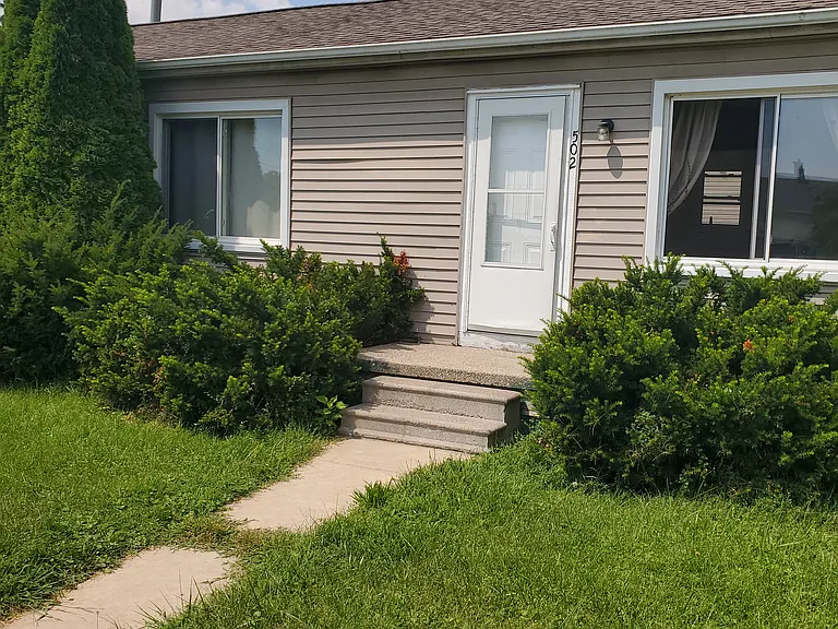 502 Fernwood Dr — Photo 4
