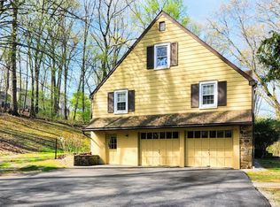 530 Hilltop Rd, Paoli, PA 19301