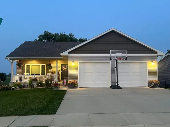 503 Pine St, Janesville, IA 50647