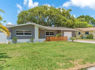 2032 Woodward Ave, Dunedin, FL 34698