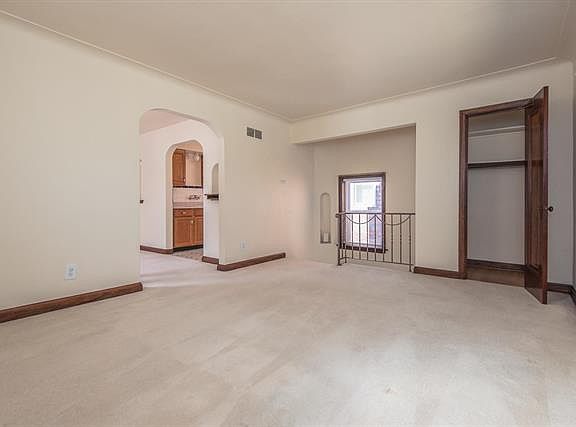 4th image of 6220 Loran St