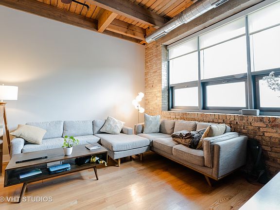 2nd image of 1800 W Grace St Unit 105