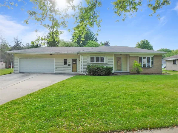 920 Parker Ave, Algoma, WI 54201