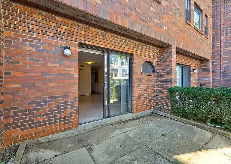 3260 Kennett Sq — Photo 9
