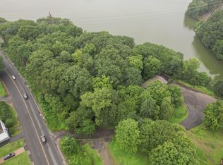Lakewood Road, Waterbury, CT 06701