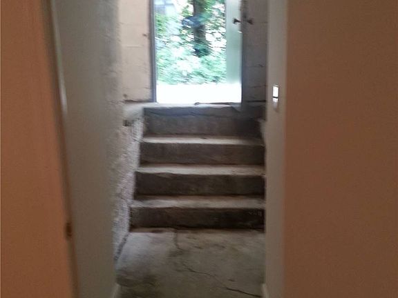 4th image of 5712 Xenia St