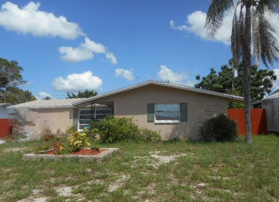 1st image of 3300 Rosefield Dr