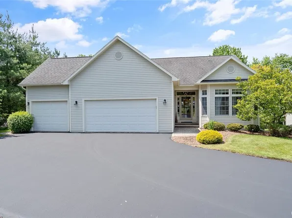 6049 Bay Hill Cir, Jamesville, NY 13078