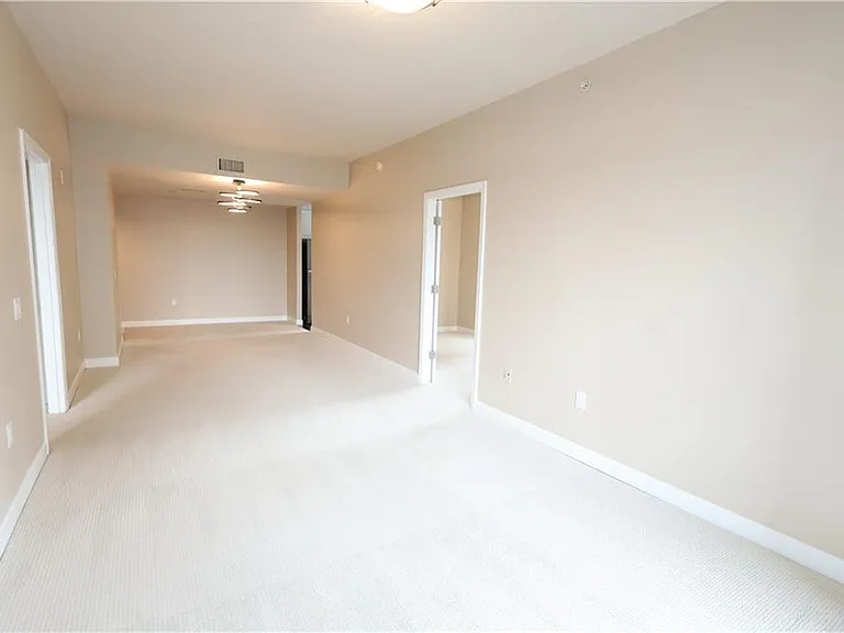 195 14th St NE #1105 — Photo 20