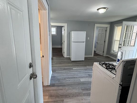 3rd image of 412-414 Manchester St #414-2
