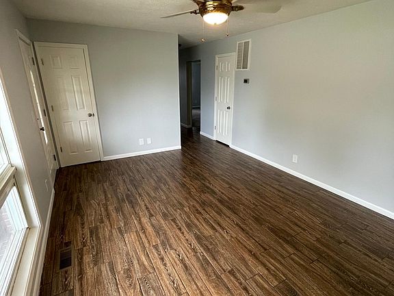 5th image of 1117 Chalet Ave