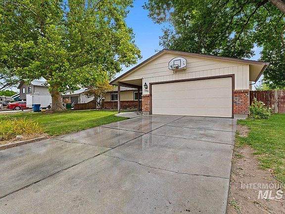 2nd image of 3388 N Buckboard Way