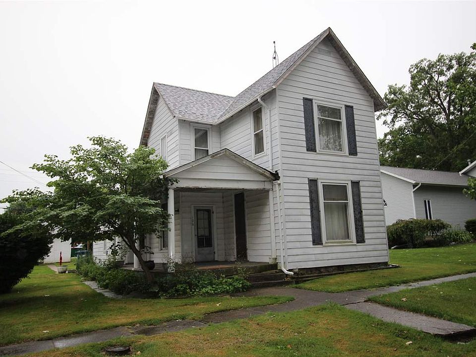 1st image of 106 W Plum St