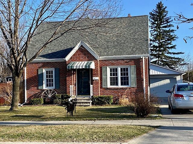 1st image of 1555 Eastman Ave