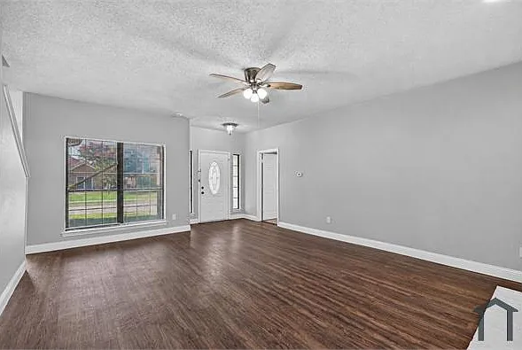 7105 Alissa Dr — Photo 4