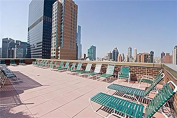 Sold by Manhattan Living | media 9