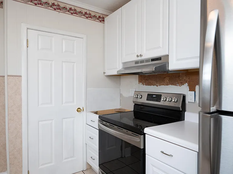 115 Cassidy Dr — Photo 13