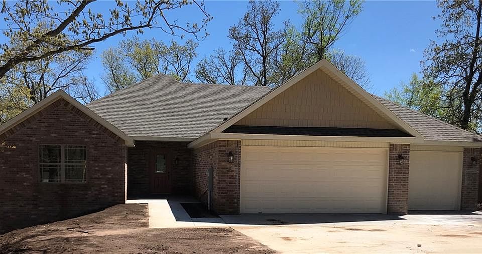 1st image of 4 Alex Ln