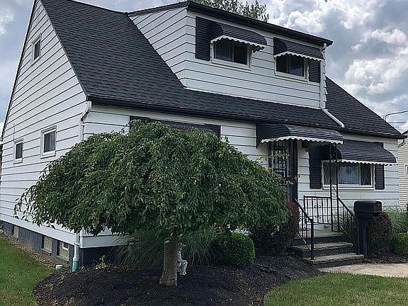 2nd image of 15531 Agnes Blvd