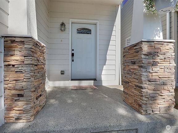 2nd image of 6617 159th Street E