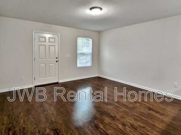 4th image of 8423 McGirts Village Ln
