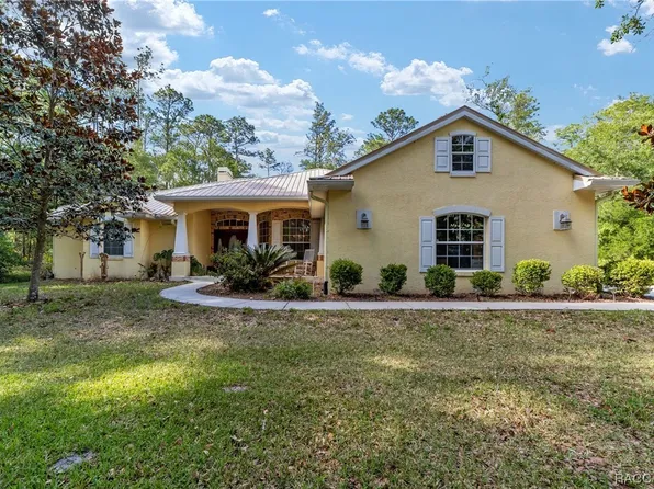 2641 W Live Oak St, Lecanto, FL 34461