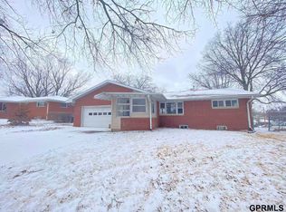 731 N 57th St, Lincoln, NE 68505