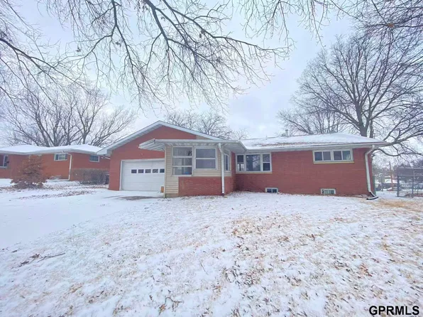 731 N 57th St, Lincoln, NE 68505