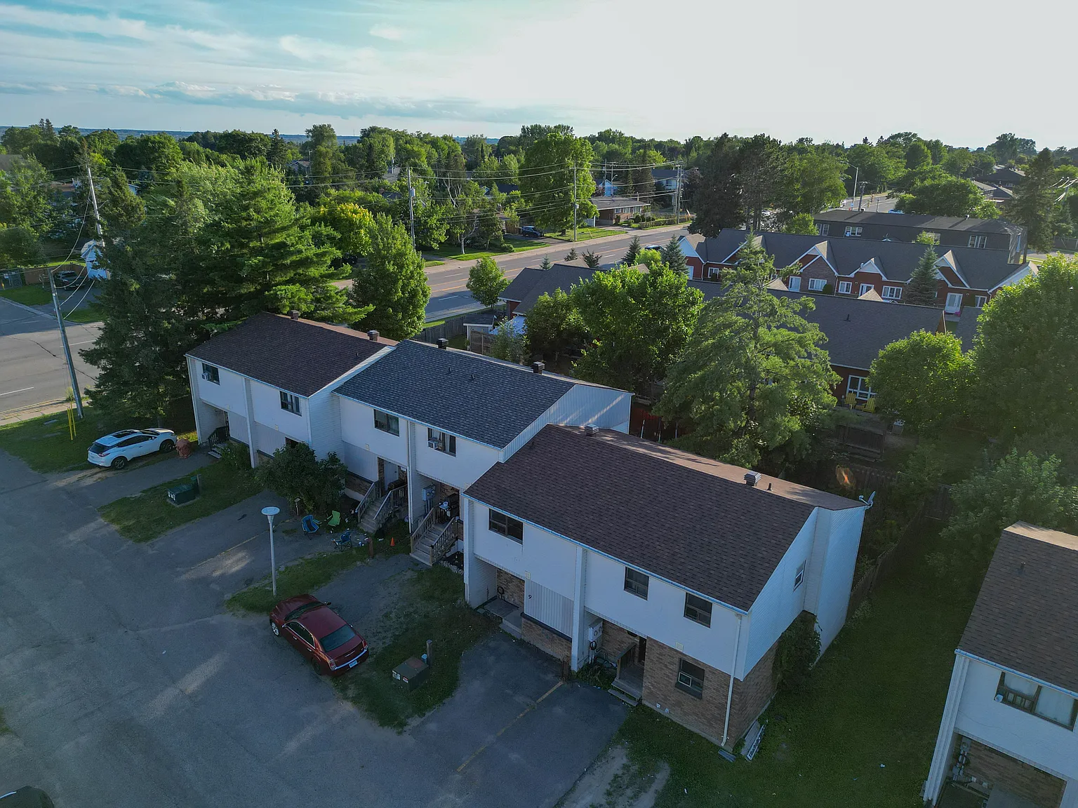 Crystal Heights Townhouses — Photo 4