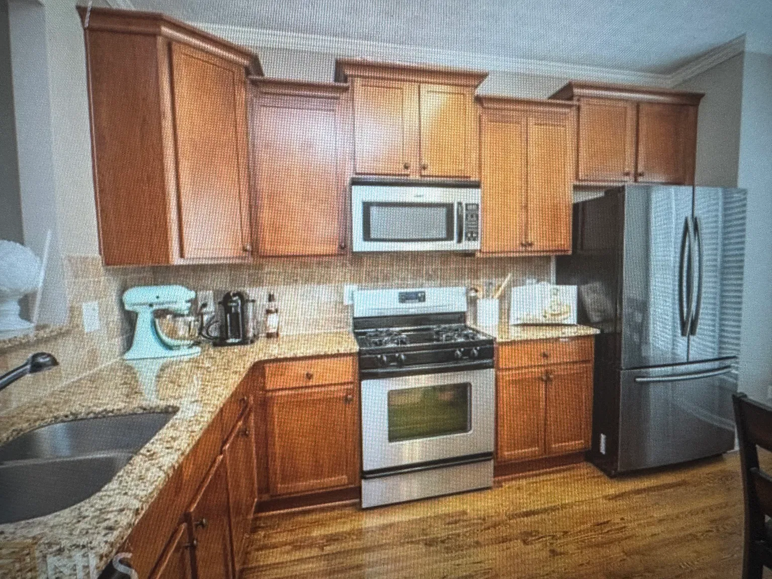 3 bed, 3.5 bath, 1907 sqft, $2,500 — Photo 4
