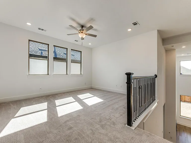 4421 Bandera Dr — Photo 21
