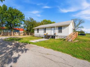 309 E Parsons St, Manor, TX 78653