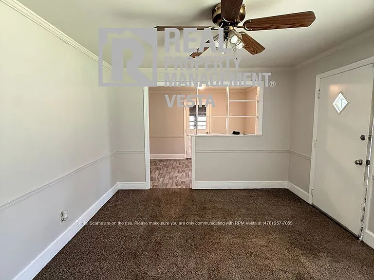 1253 W Grenada Ter — Photo 2