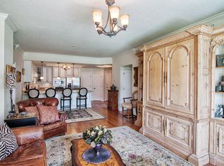 314 Bay Colony Dr N, Juno Beach, FL 33408