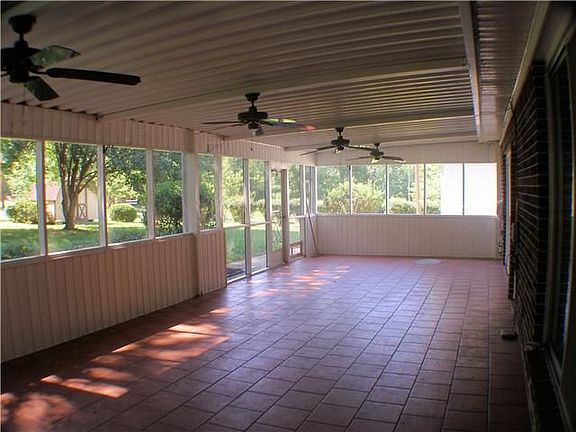 5th image of 189 Brown Ln
