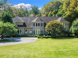 6 Trails End, Chappaqua, NY 10514