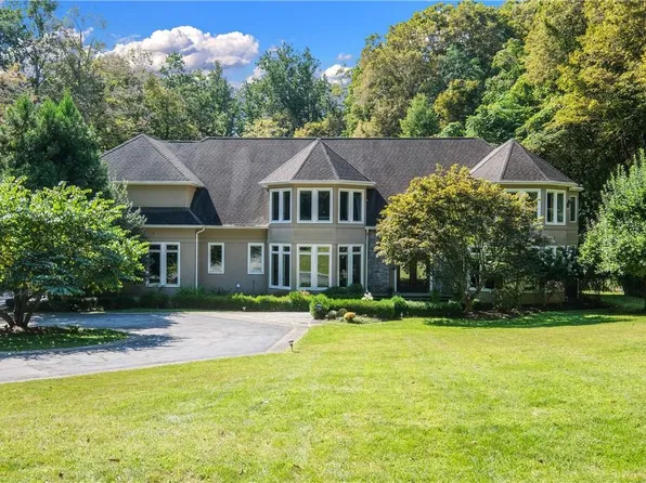 6 Trails End, Chappaqua, NY 10514