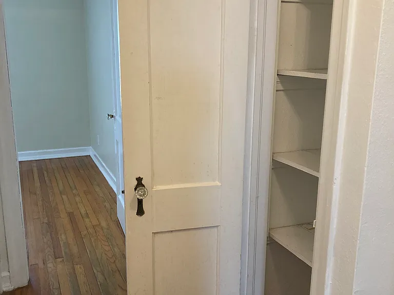 2751 Oak St — Photo 15