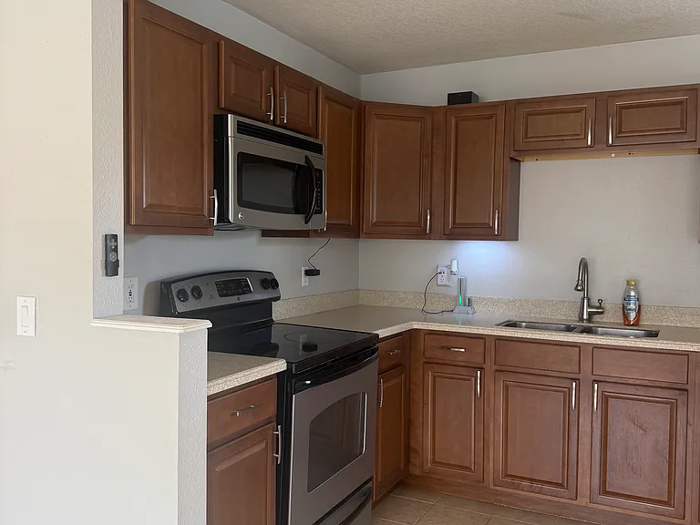5175 Dorwin Pl #5 — Photo 7