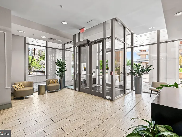 3600 Glebe Rd #330W — Photo 4