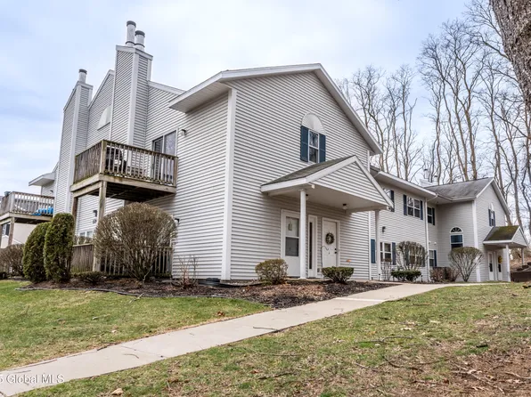 1306 Greenwich Drive, Albany, NY 12203