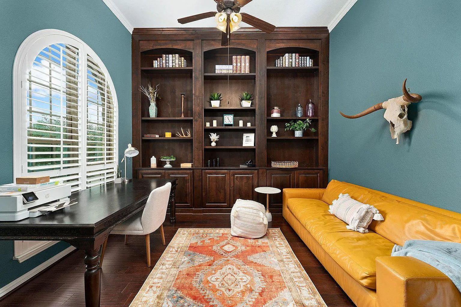 5 bed, 4.5 bath, 3673 sqft, $7,250 — Photo 3