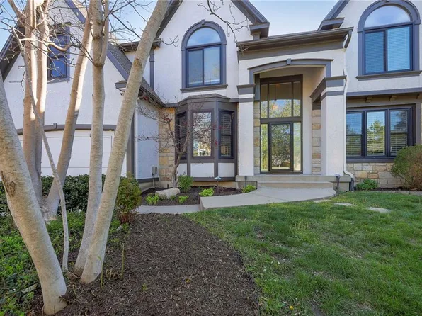 14413 Perry St, Overland Park, KS 66221