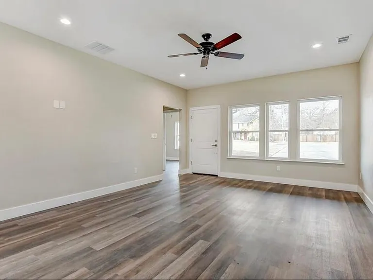 920 W Coffin St — Photo 18