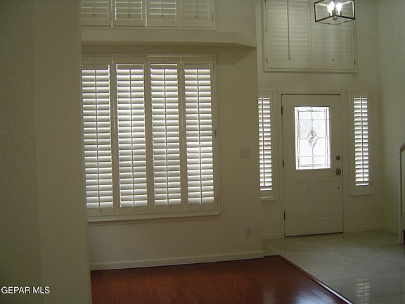 3rd image of 2068 Crystal Ridge St